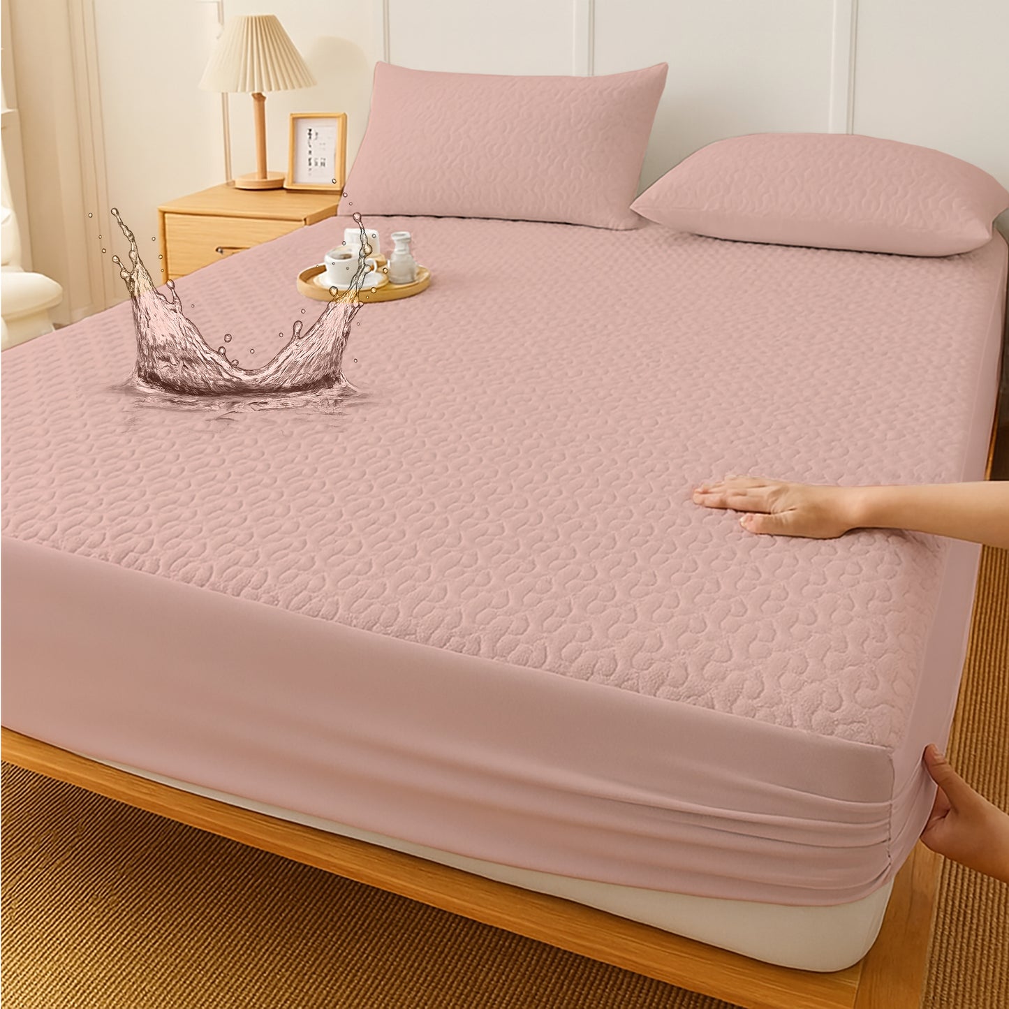 Husă pat matlasată impermeabilă + două fețe de pernă