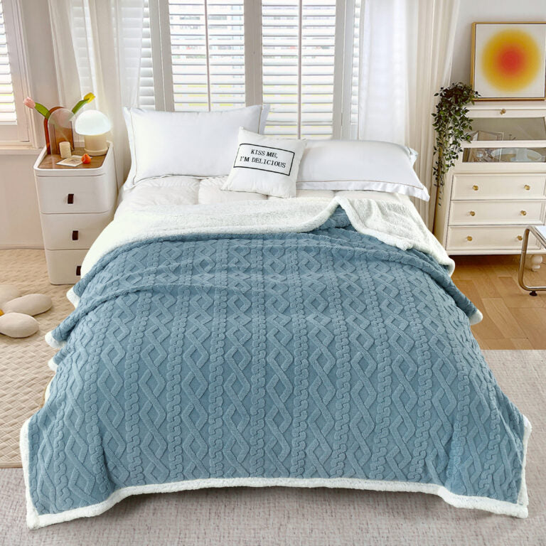 Pătură cu blăniță, pufoasă, 200 x 230 cm