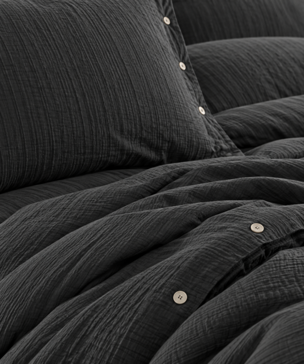 Alternative view of Lenjerie de pat Culmi Bucovinene, 100% bumbac ranforce, 4 piese, cearceaf 240 x 260 cm, antracit cu nasturi