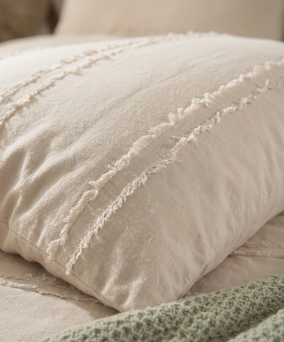 Lenjerie de pat Culmi Bucovinene, 100% bumbac ranforce, 4 piese, cearceaf 240 x 260 cm, crem - imagine 4