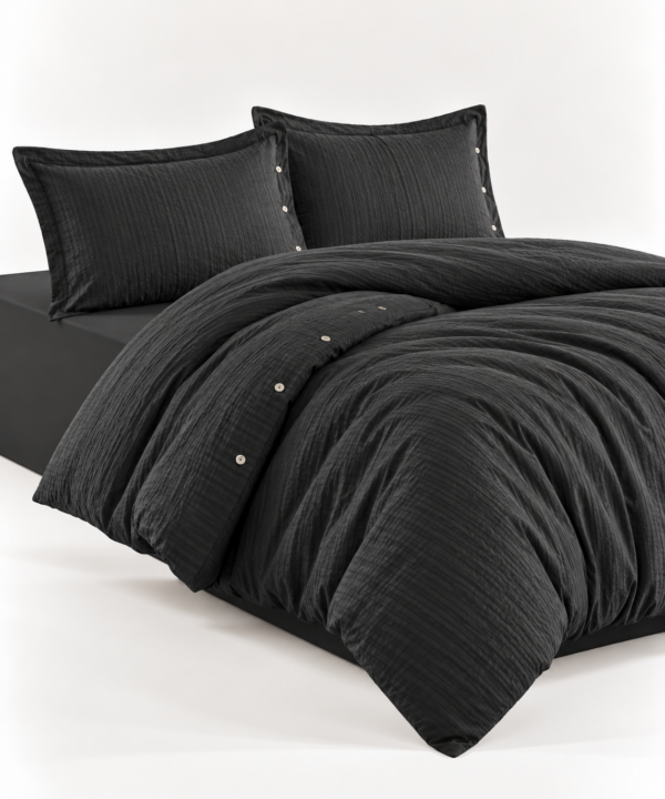Lenjerie de pat Culmi Bucovinene, 100% bumbac ranforce, 4 piese, cearceaf 240 x 260 cm, antracit cu nasturi