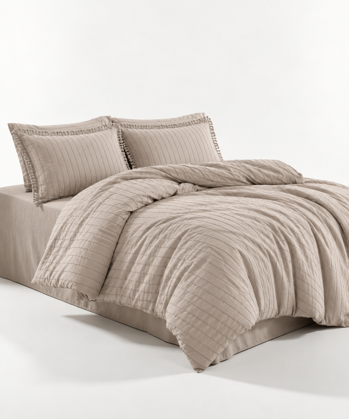 Lenjerie de pat Culmi Bucovinene, 100% bumbac ranforce, 4 piese, cearceaf 240 x 260 cm, bej matlasat - imagine 3